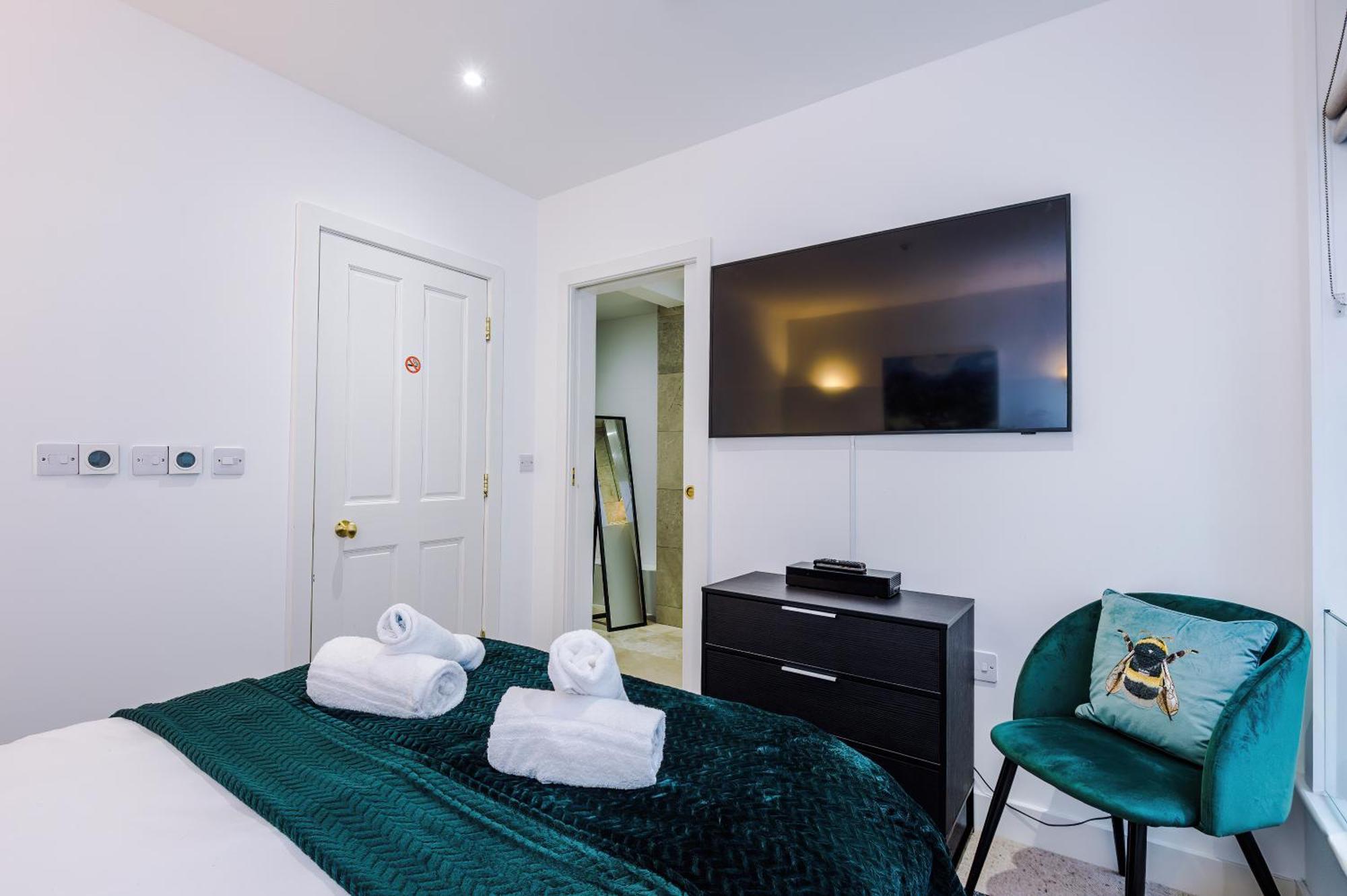 King Street Collection Apartment Manchester Room photo
